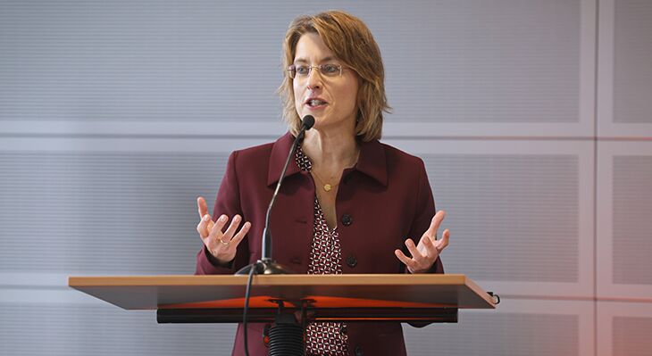 Dr. Sandra Garbade, Pr&auml;sidentin des Bundesinstituts f&uuml;r Berufsbildung (BIBB)