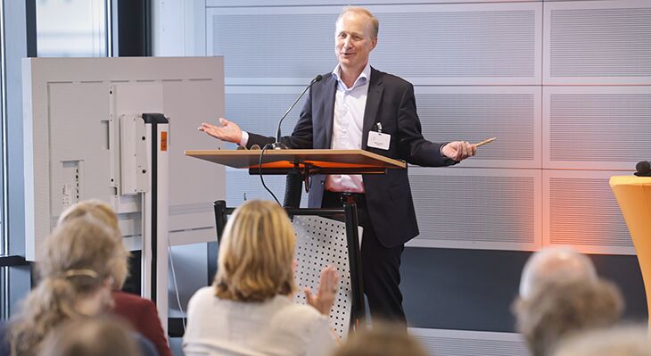 Stefan Schneider, BMBFSFJ