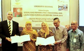 Indonesische Sozialministerin lanciert Berufsbildungscurricula für Studenten mit Behinderung
