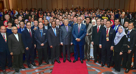 Participants of the conference with Prime Minister Mahathir bin Mohamad