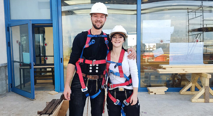 Deutsche Azubis auf der Baustelle